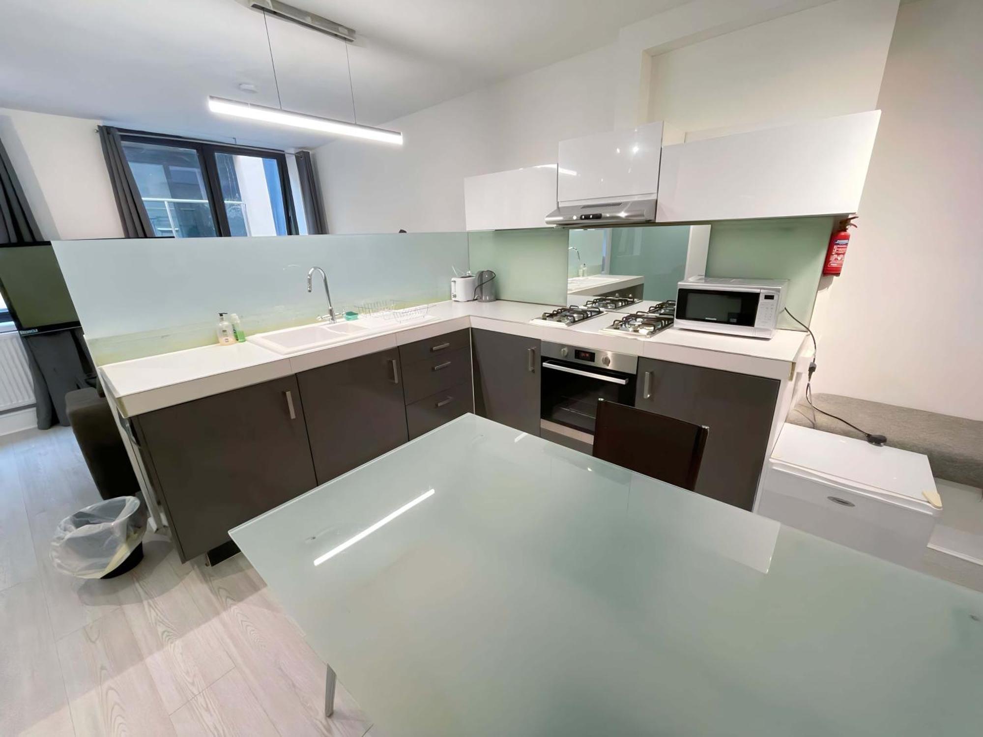 2 Bdrm Contemporary Central London Apartment Buitenkant foto